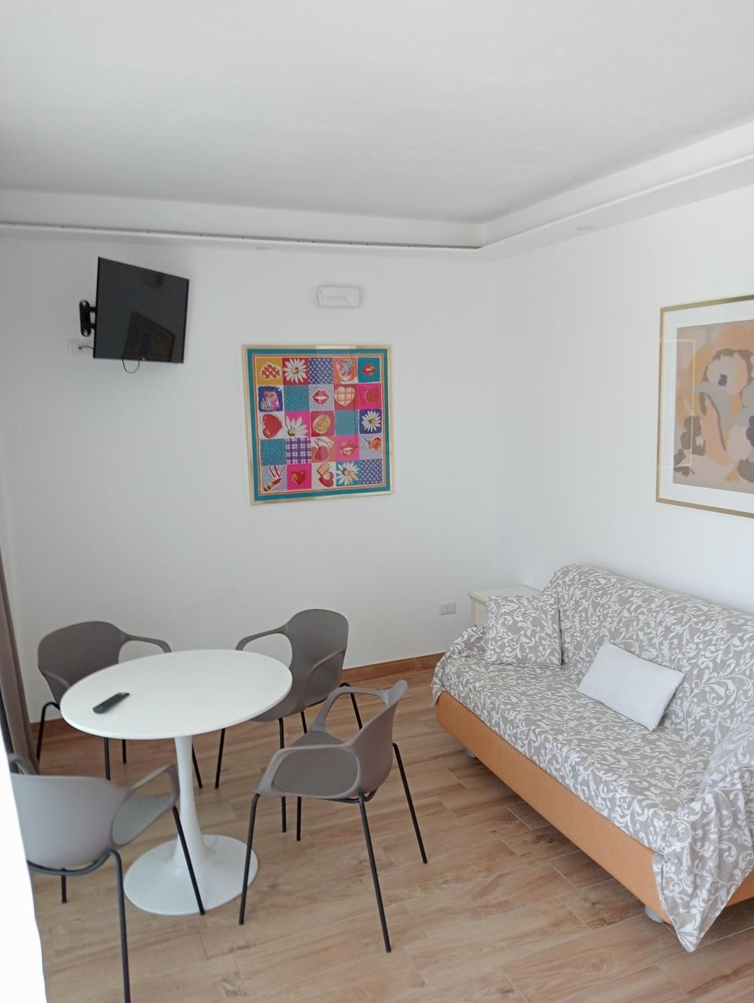 Hotel Flora Alba Adriatica Exterior photo